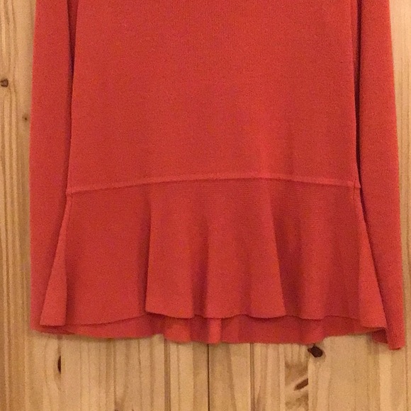 Beautiful sweater with nice detail, only 2 used - Picture 4 of 5